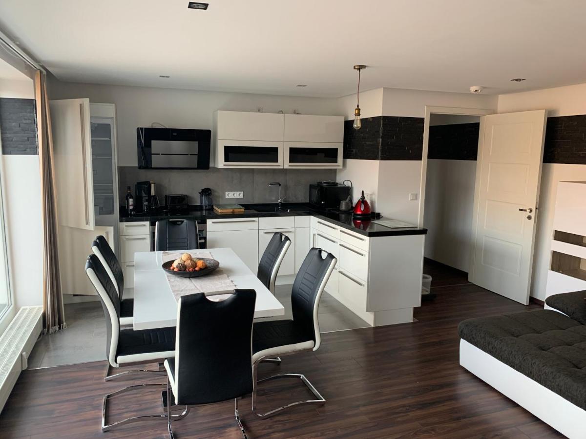 Biene Apartment *